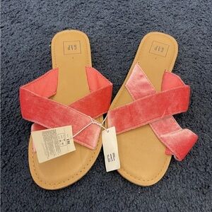 GAP Slides NWT VELVET CRISS CROSS‎ Sz 7 Fabric Pink Womens Sandals Shoes summer